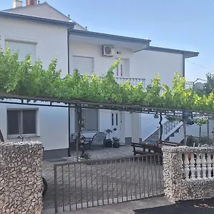 Jamice Apartman